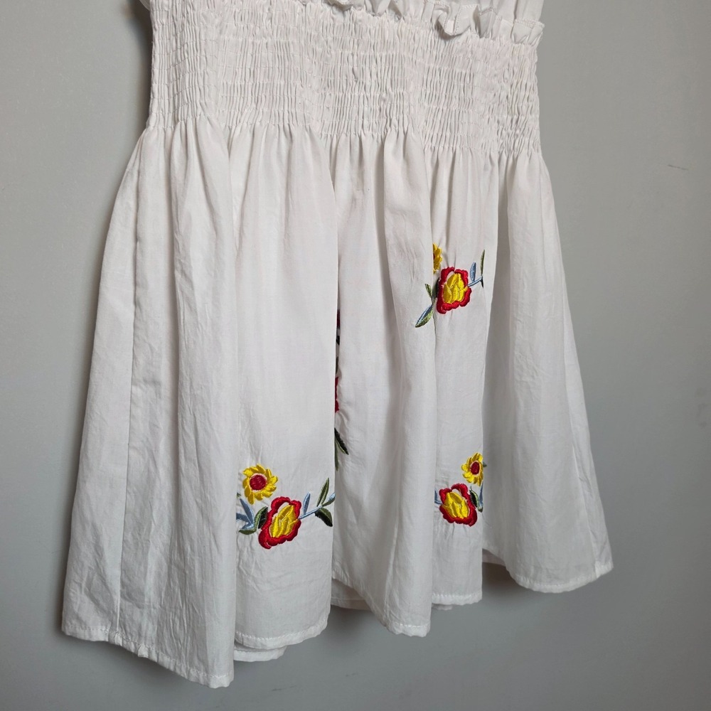 Floral Embroidered Smocked Off Shoulder Mini Dress White Size Small - Picture 4 of 9